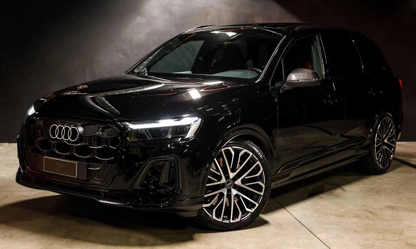 rent Audi SQ7 rent Audi SQ7