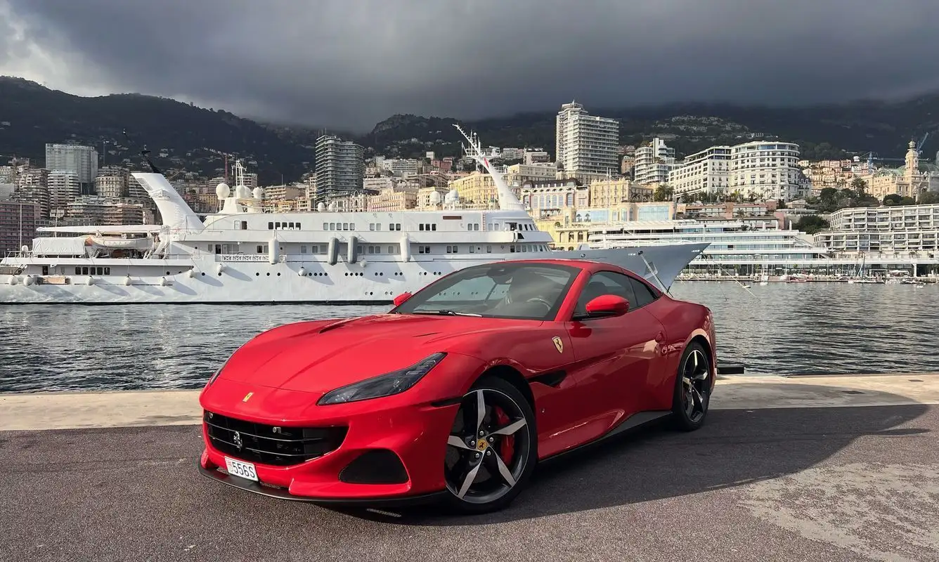 rent Ferrari Portofino rent Ferrari Portofino