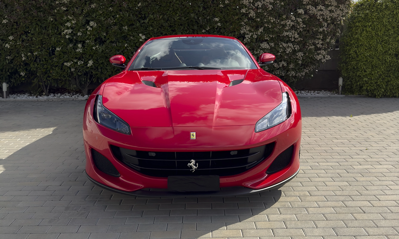 rent Ferrari Portofino rent Ferrari Portofino