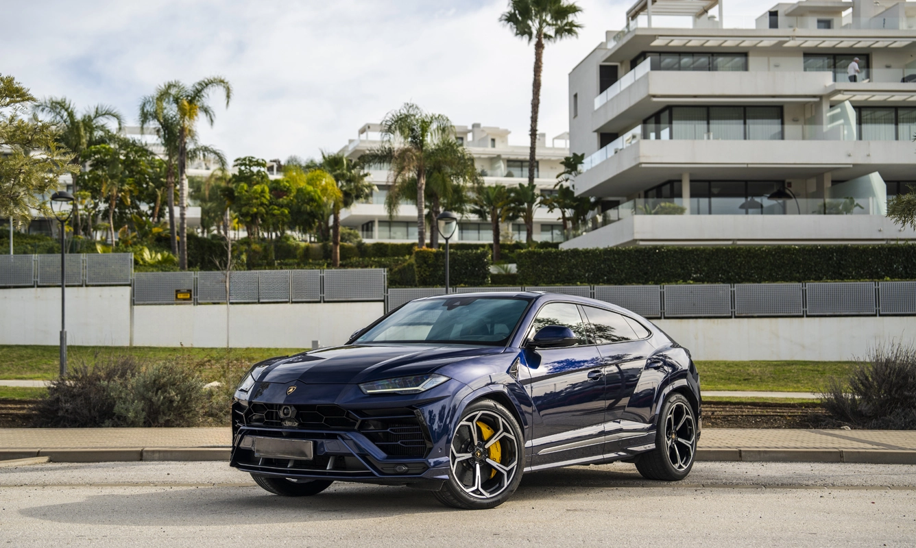 rent Lamborghini Urus rent Lamborghini Urus