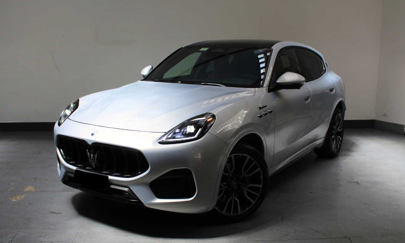 rent Maserati Grecale rent Maserati Grecale